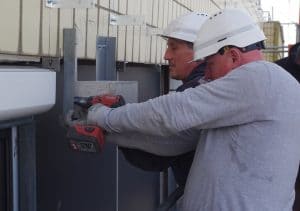 Installation de nichoirs sur chantier